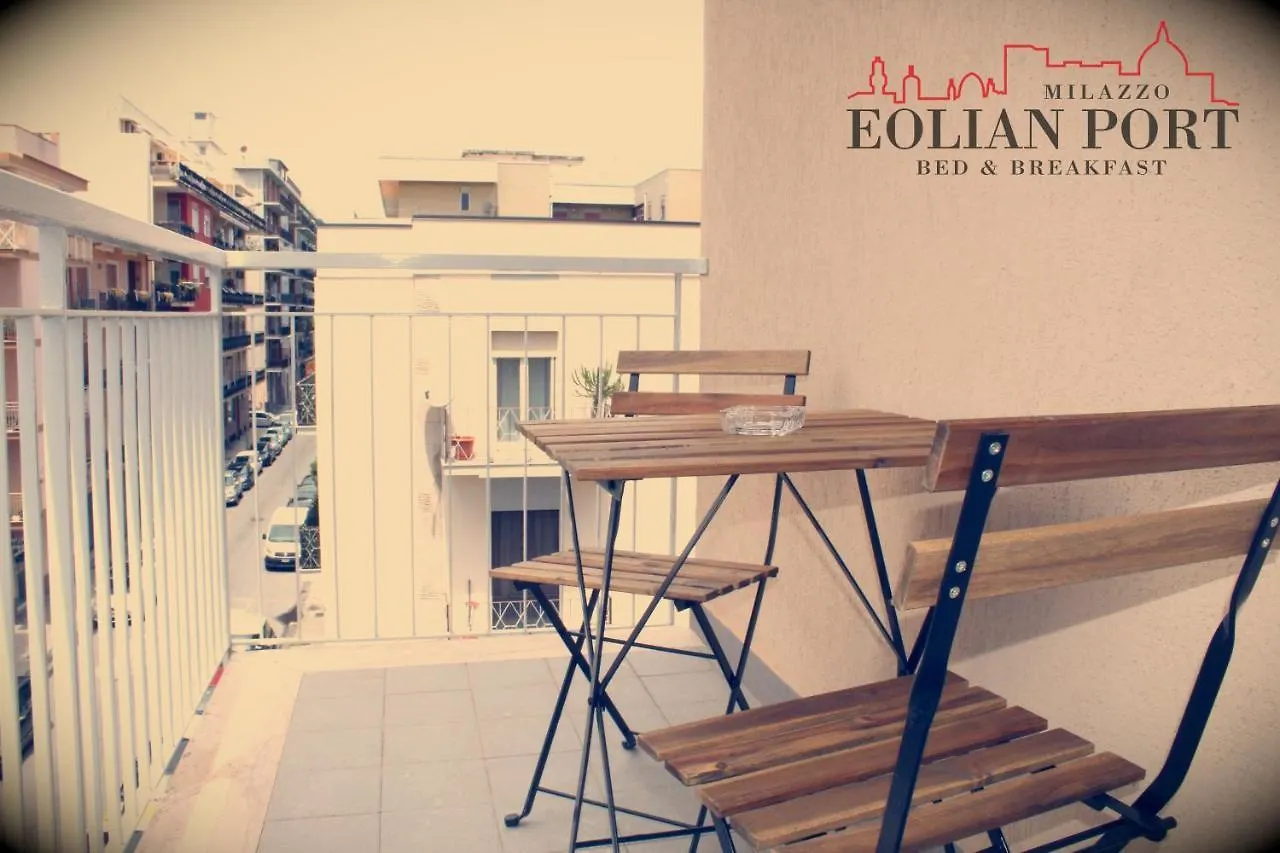 Eolian Port B&B ミラッツォ